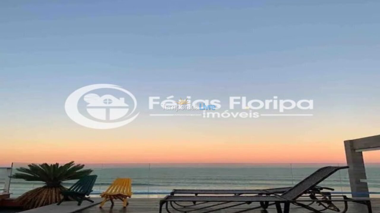 Apartamento para aluguel de temporada em Florianópolis (Morro das Pedras)