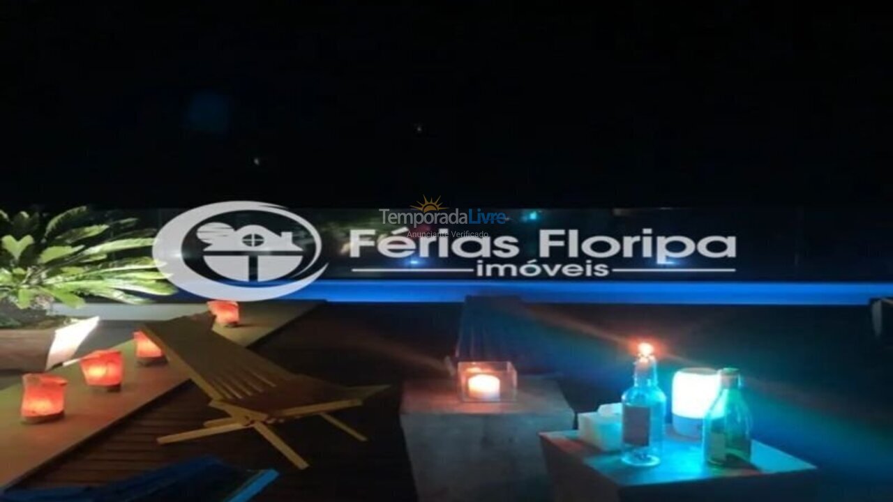 Apartamento para aluguel de temporada em Florianópolis (Morro das Pedras)