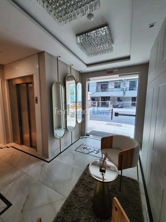 Apartamento para alquiler de vacaciones em Itapema (Meia Praia)