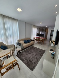 02 SUITES, 02 PLAZAS DE GARAJE