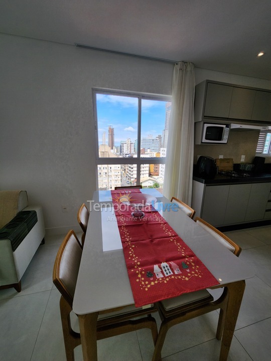 Apartamento para alquiler de vacaciones em Itapema (Meia Praia)