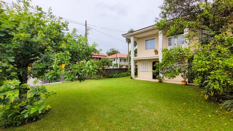 House in Ubatuba - Sea View - 8 people