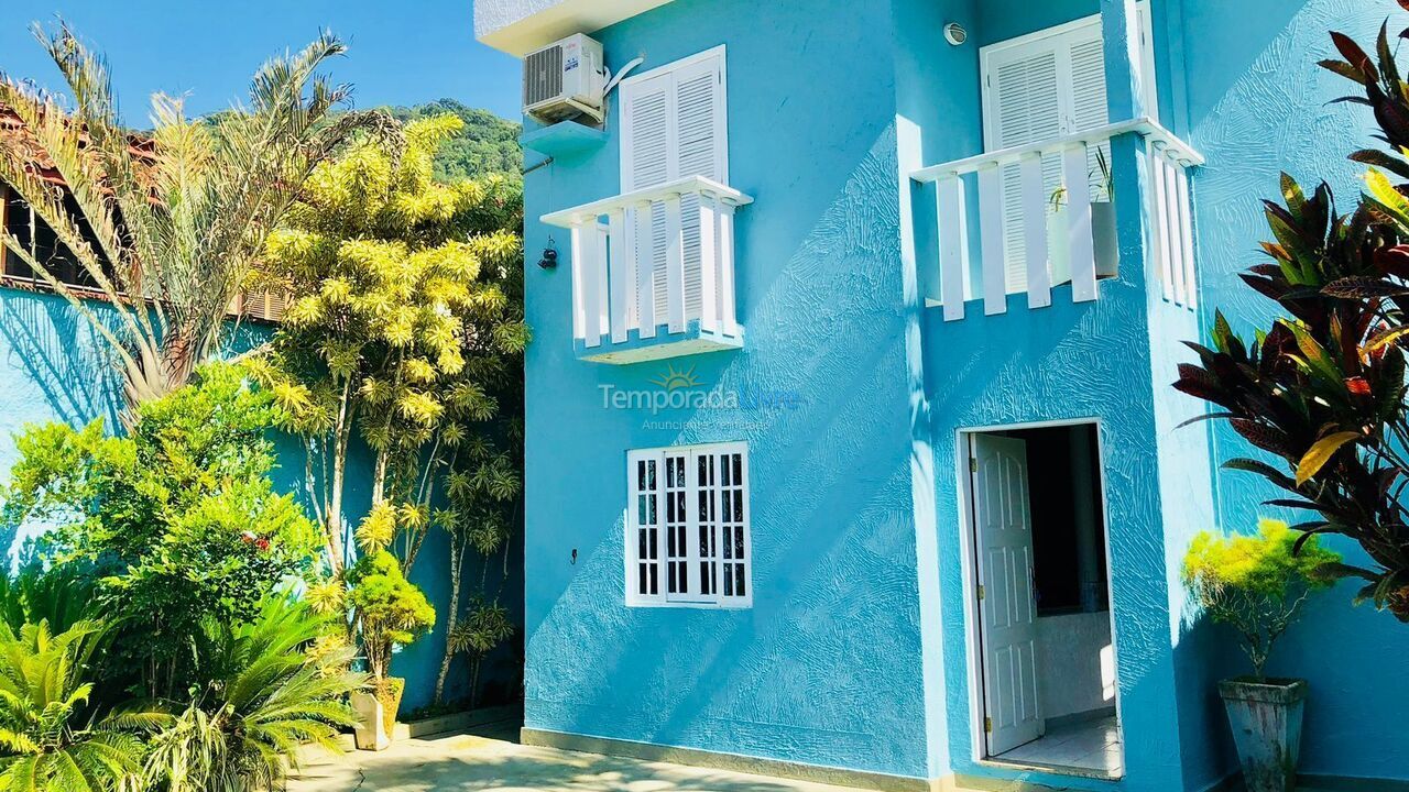 House for vacation rental in Ubatuba (Praia das Toninhas)