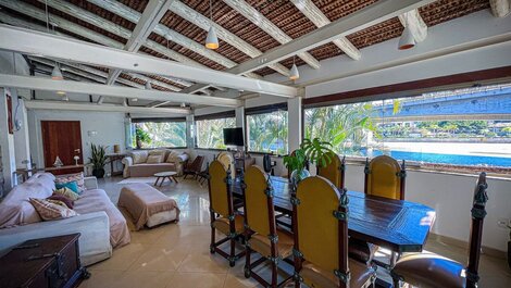 LUXOBRASIL #RJ451 Charming House in Joá Vacation Rentals and Events