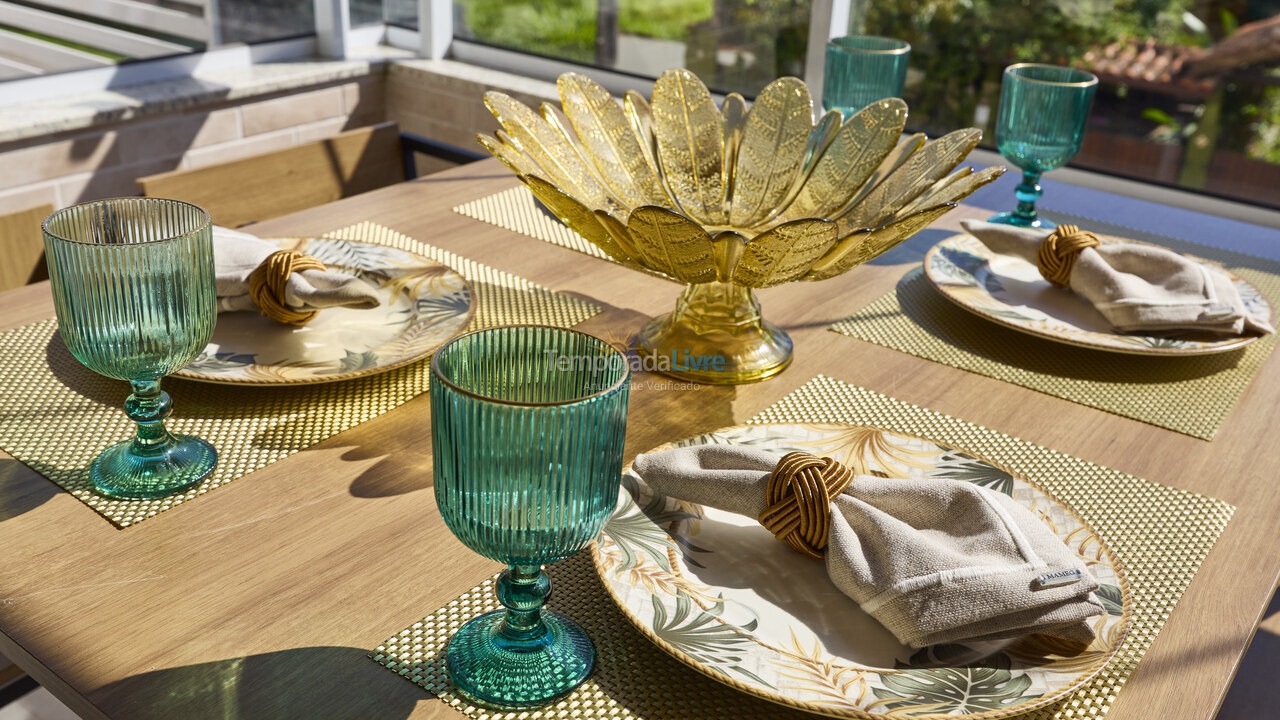 Apartamento para aluguel de temporada em Ubatuba (Itaguá)