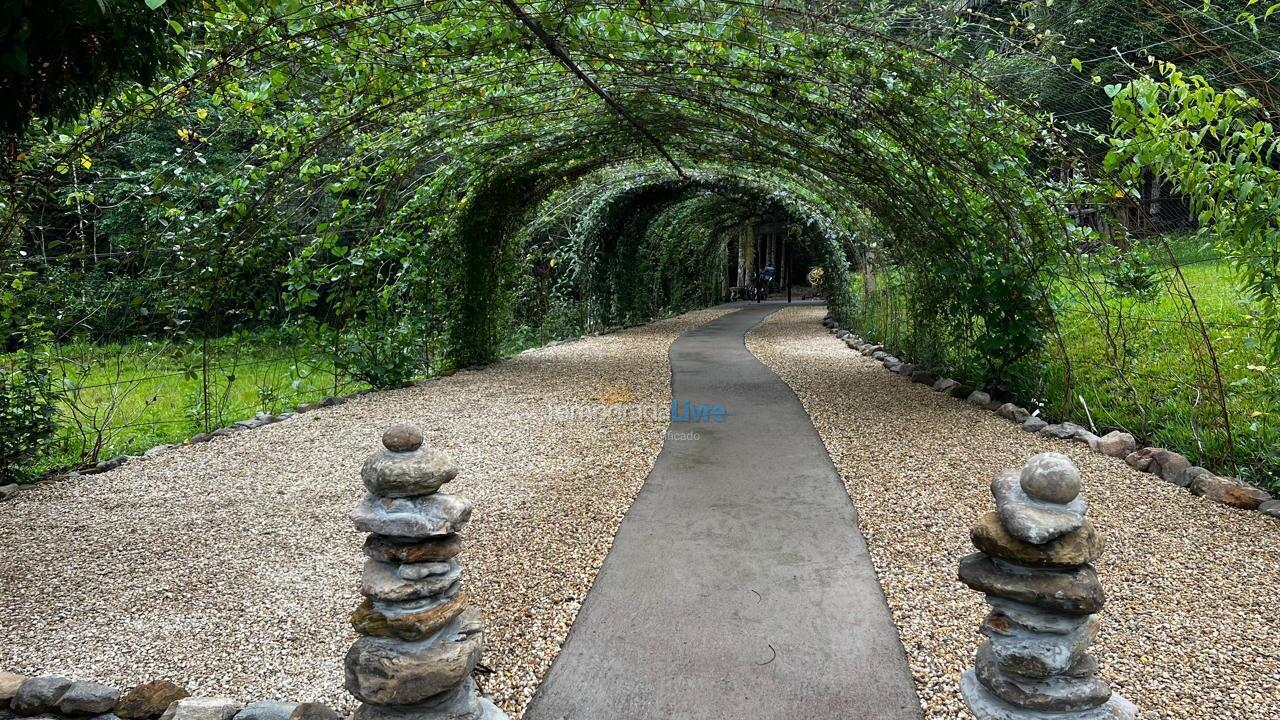 Chácara / sítio para aluguel de temporada em Presidente Nereu (O Vale do Colibri)