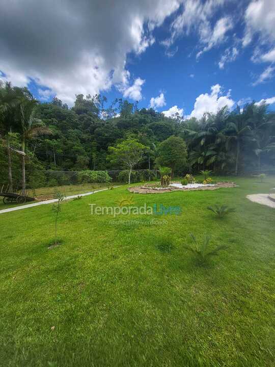 Chácara / sítio para aluguel de temporada em Presidente Nereu (O Vale do Colibri)