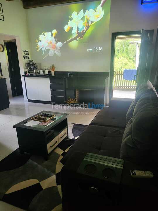 Chácara / sítio para aluguel de temporada em Presidente Nereu (O Vale do Colibri)