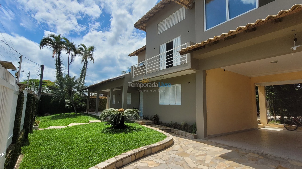 Casa para alquiler de vacaciones em Guaratuba (Nereidas)