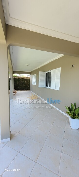 Casa para alquiler de vacaciones em Guaratuba (Nereidas)