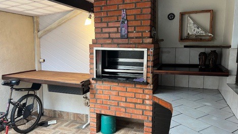 GRAN APARTAMENTO A 50M DEL MAR, CON WI-FI Y AC