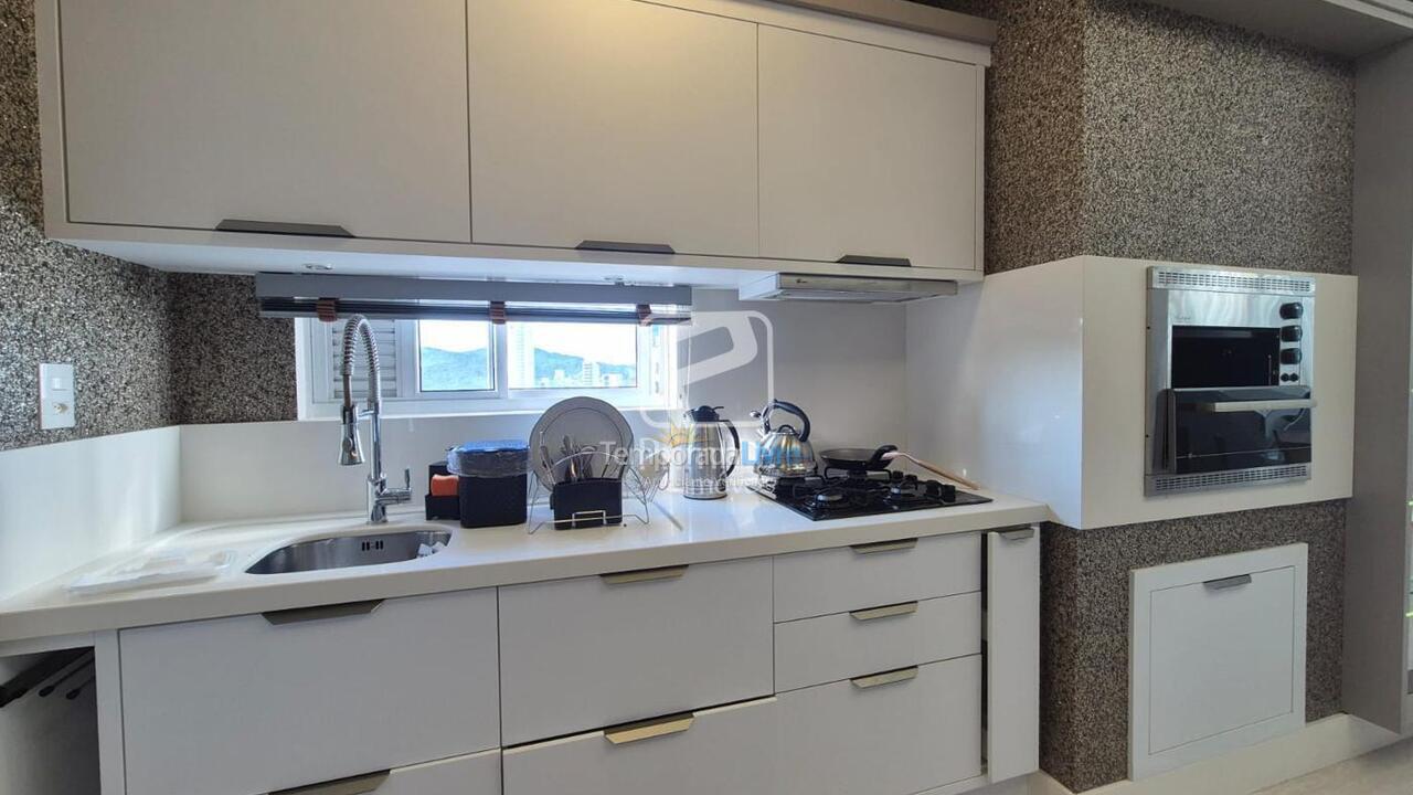 Apartment for vacation rental in Balneário Camboriú (Centro)