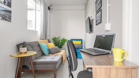 Casa com estacionamento e próxima a praia