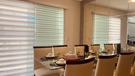 APARTAMENTO À 400M DO CALÇADÃO DE BOMBAS