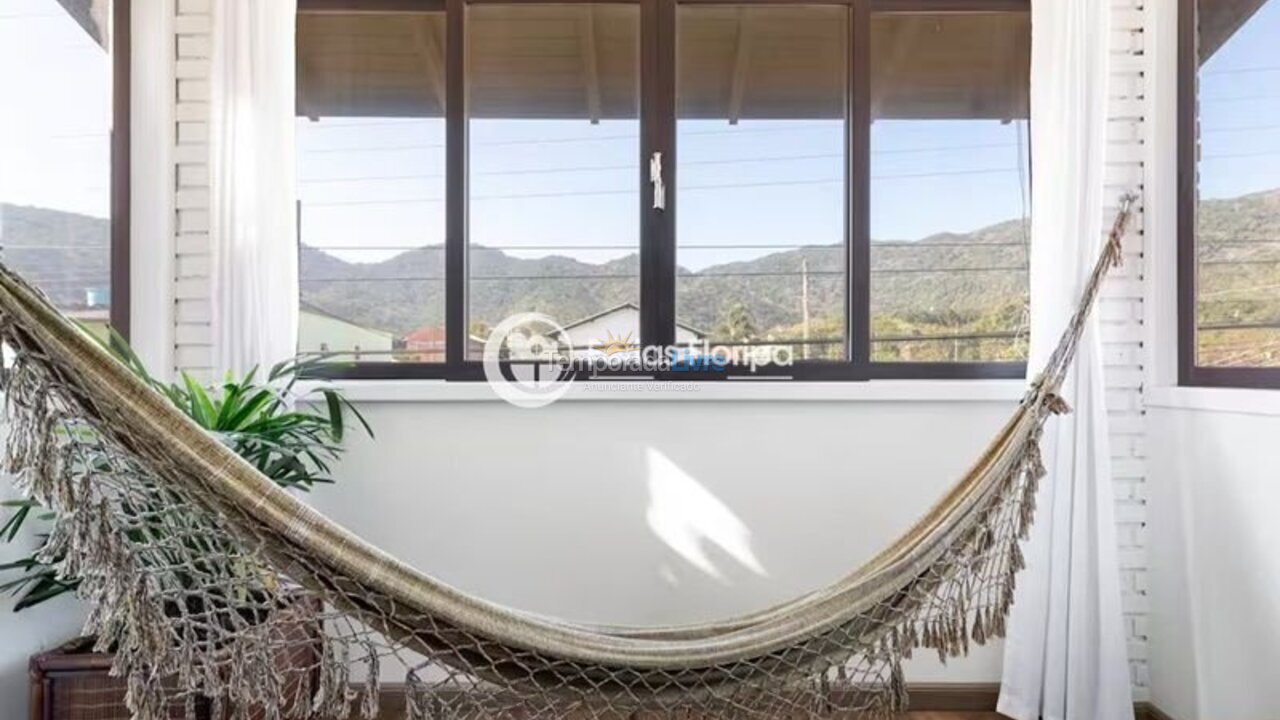 Casa para aluguel de temporada em Florianópolis (Ribeirão da Ilha)