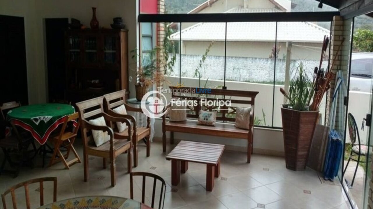 Casa para aluguel de temporada em Florianópolis (Ribeirão da Ilha)