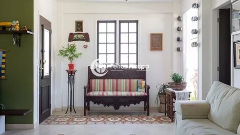 Linda Casa com Quintal e Acesso ao Mar - Ribeirão da Ilha