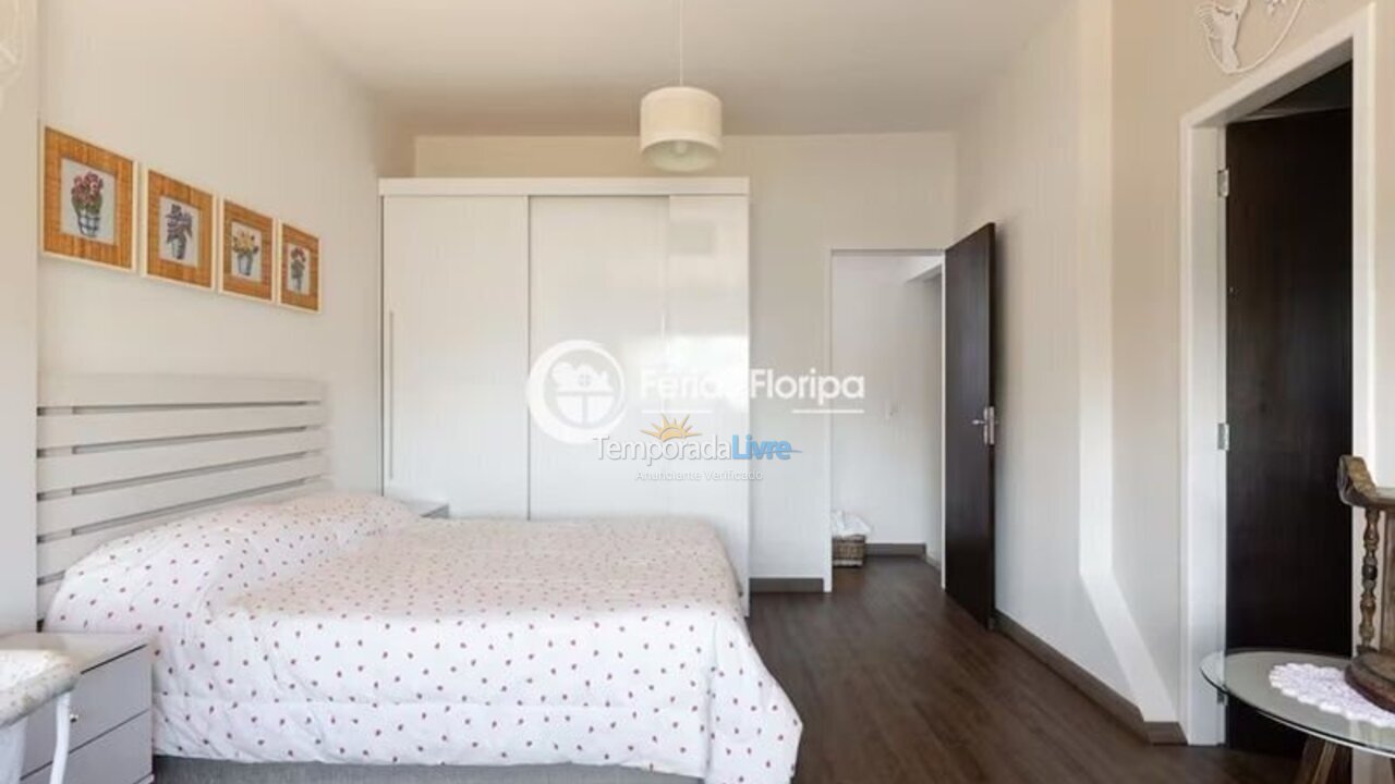 Casa para aluguel de temporada em Florianópolis (Ribeirão da Ilha)