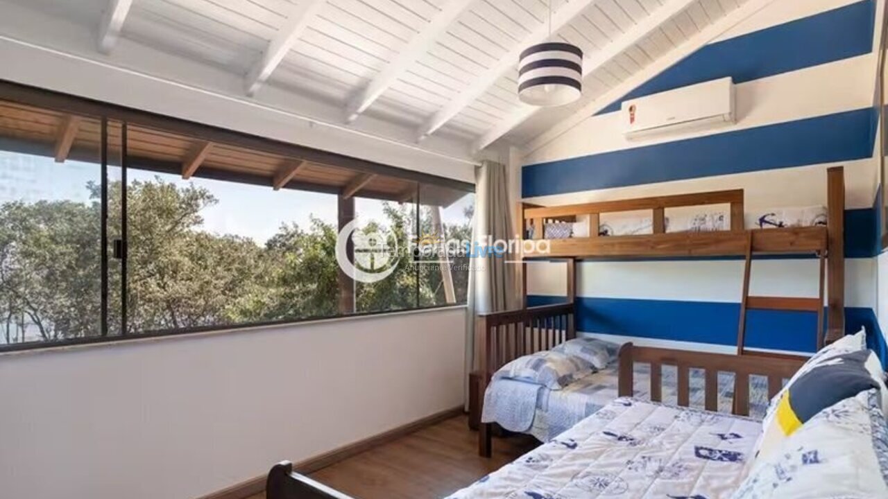 Casa para aluguel de temporada em Florianópolis (Ribeirão da Ilha)