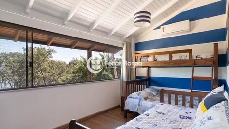 Linda Casa com Quintal e Acesso ao Mar - Ribeirão da Ilha