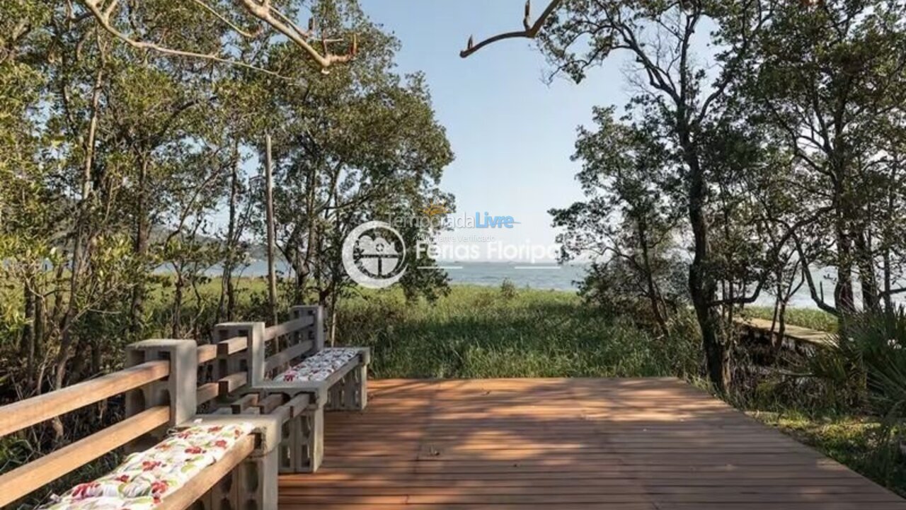 Casa para aluguel de temporada em Florianópolis (Ribeirão da Ilha)