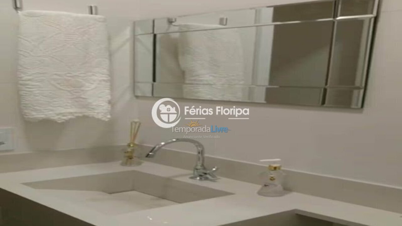 Casa para aluguel de temporada em Florianópolis (Ribeirão da Ilha)