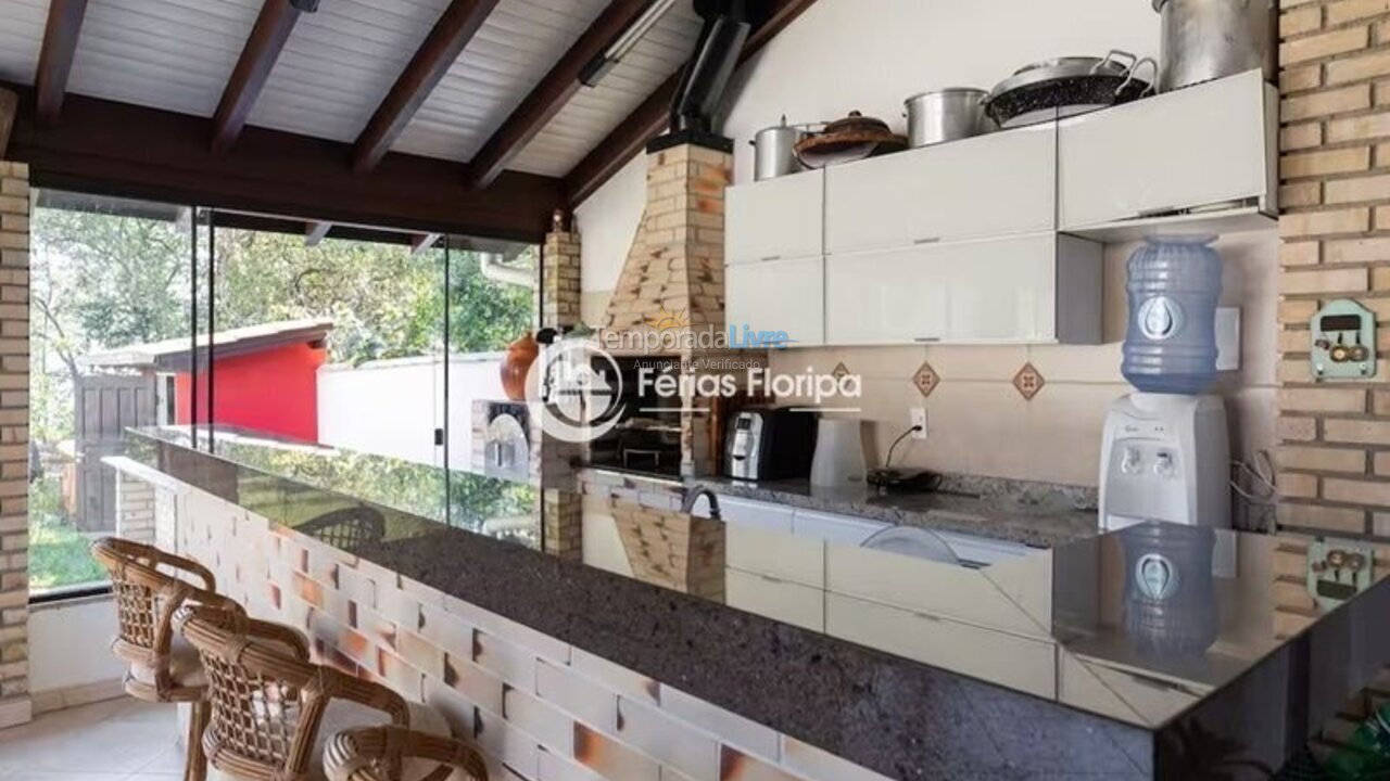 Casa para aluguel de temporada em Florianópolis (Ribeirão da Ilha)