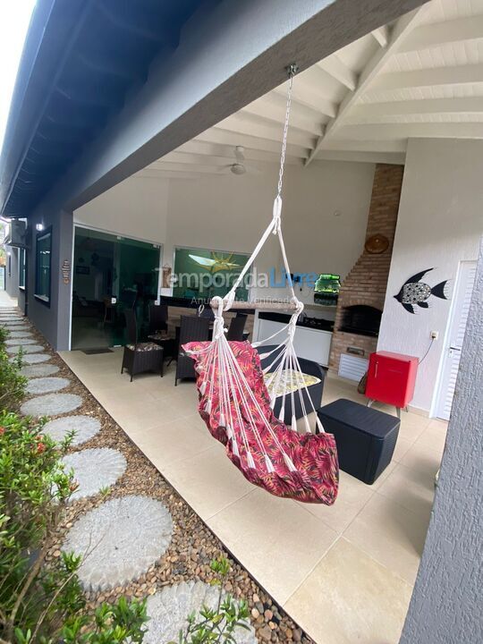 House for vacation rental in Bertioga (Condominio Morada da Praia)