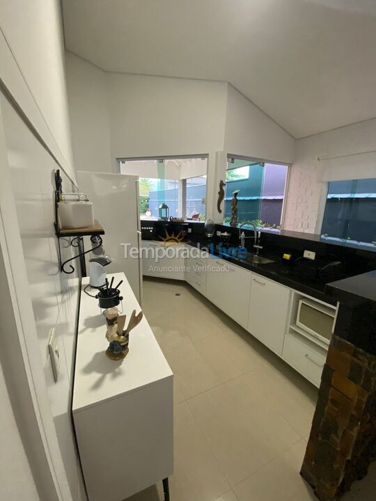 House for vacation rental in Bertioga (Condominio Morada da Praia)