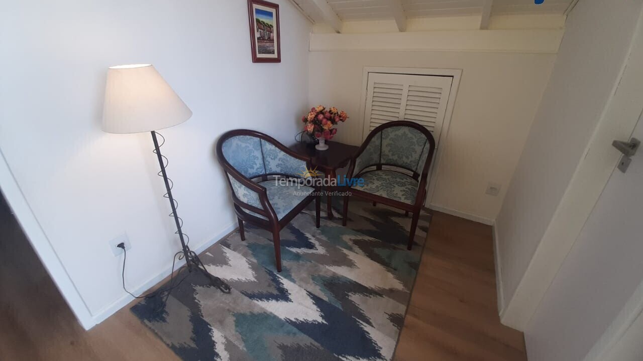 Apartamento para aluguel de temporada em Florianópolis (Cachoeira do Bom Jesus)