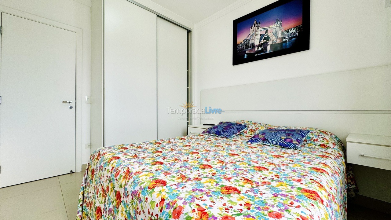 Apartment for vacation rental in Guarujá (Enseada)