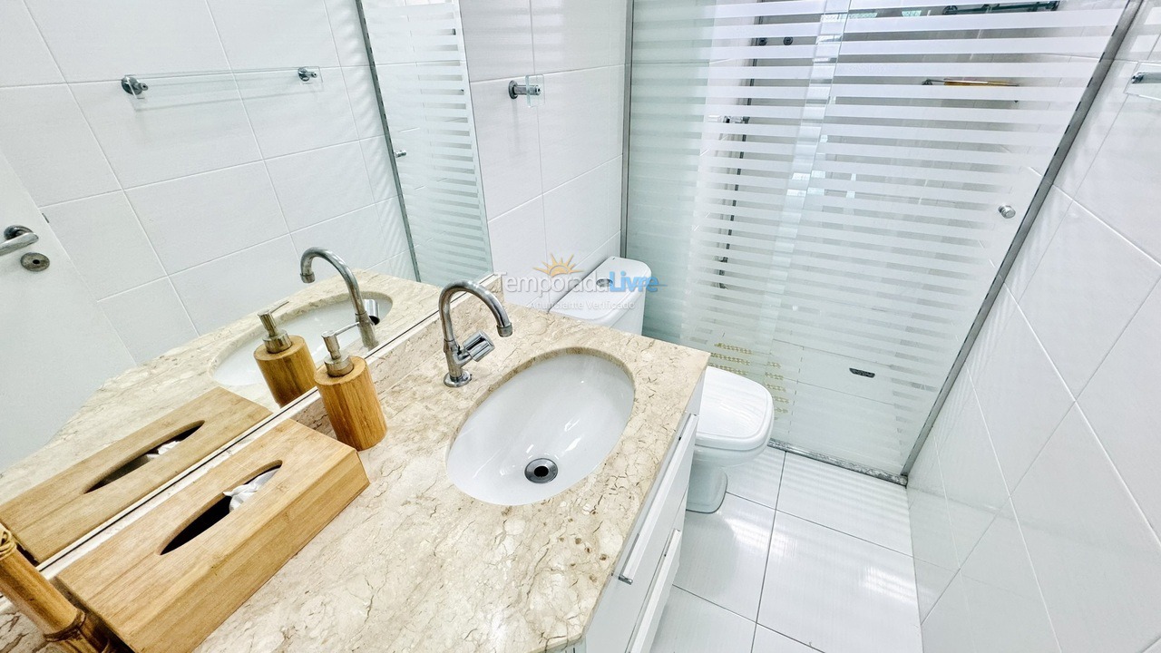 Apartment for vacation rental in Guarujá (Enseada)