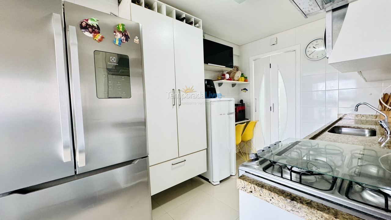 Apartment for vacation rental in Guarujá (Enseada)