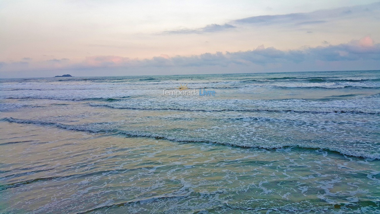 Apartment for vacation rental in Guarujá (Enseada)