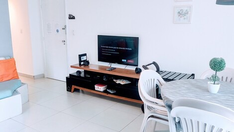 Close to the beach, 2 blocks - Large apartment, 3 bedrooms, Wi-Fi and garage