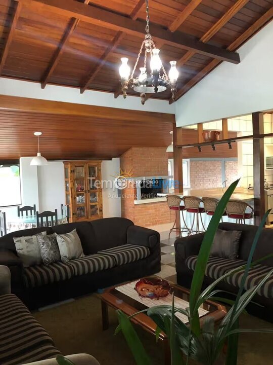 Casa para aluguel de temporada em Florianopolis (Campeche)