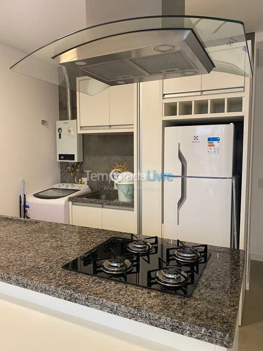 Apartamento para aluguel de temporada em Florianopolis (Campeche)