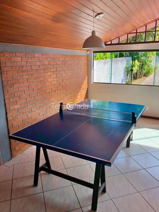 Casa para aluguel de temporada em Florianopolis (Campeche)