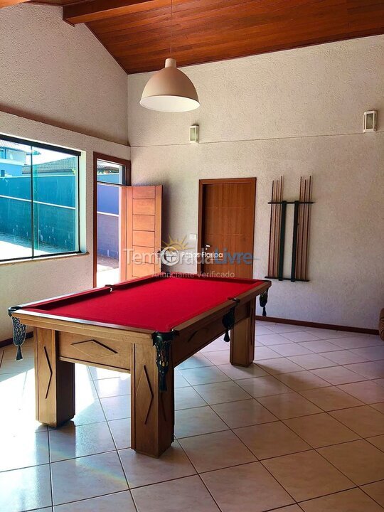 Casa para aluguel de temporada em Florianopolis (Campeche)