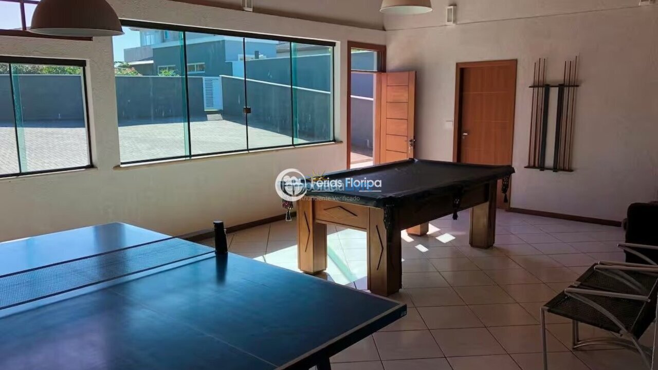 Casa para aluguel de temporada em Florianopolis (Campeche)