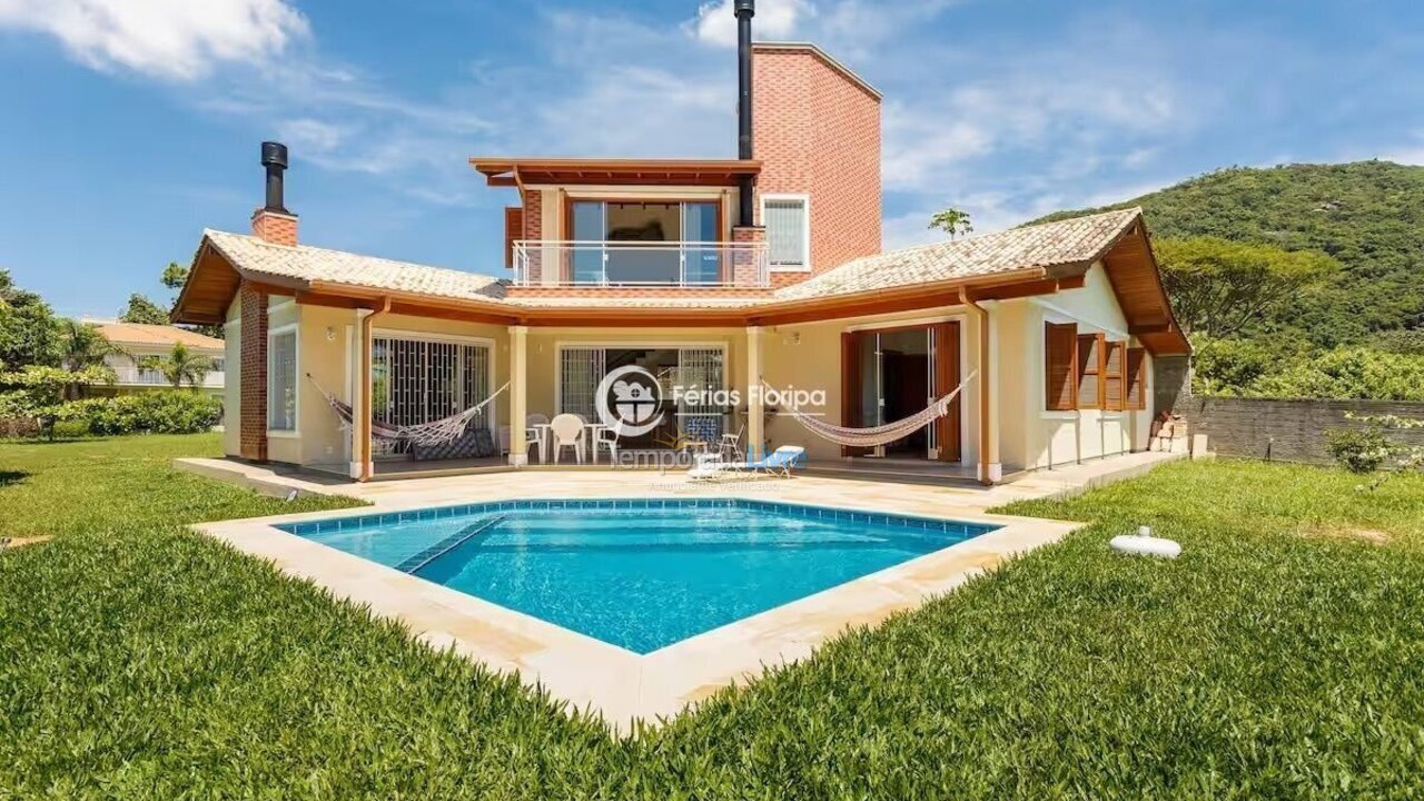 House for vacation rental in Florianopolis (Campeche)