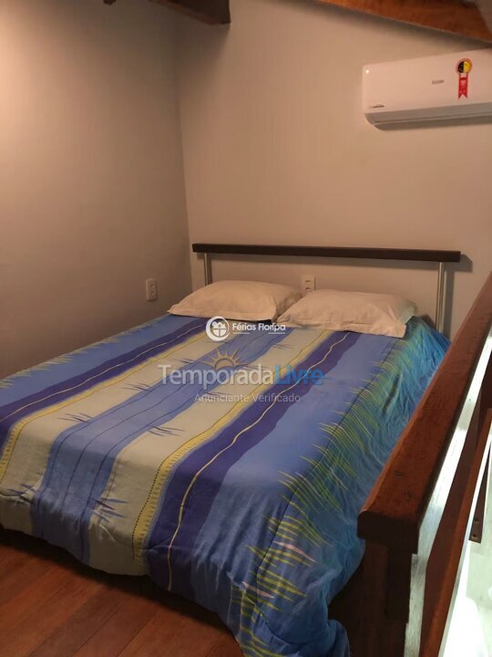 Casa para aluguel de temporada em Florianopolis (Campeche)