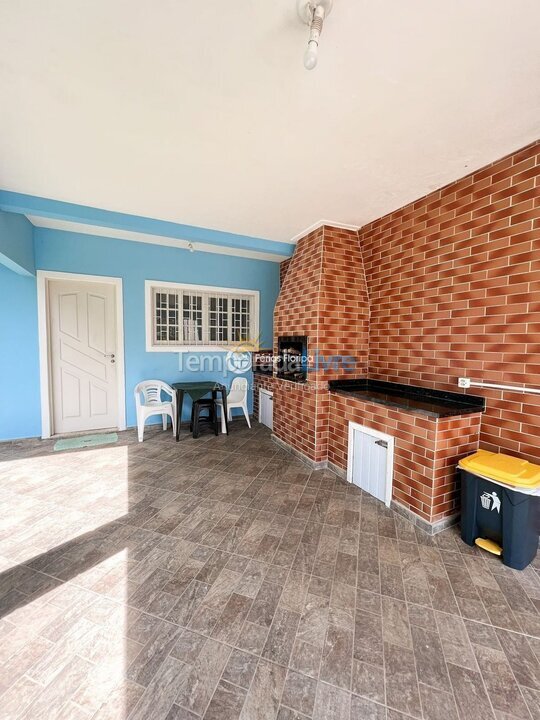 Casa para aluguel de temporada em Florianópolis (Morro das Pedras)