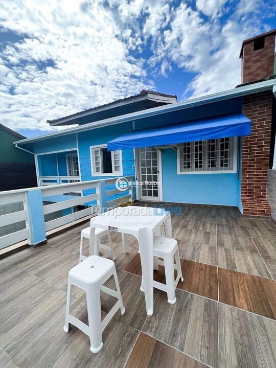 Casa para aluguel de temporada em Florianópolis (Morro das Pedras)