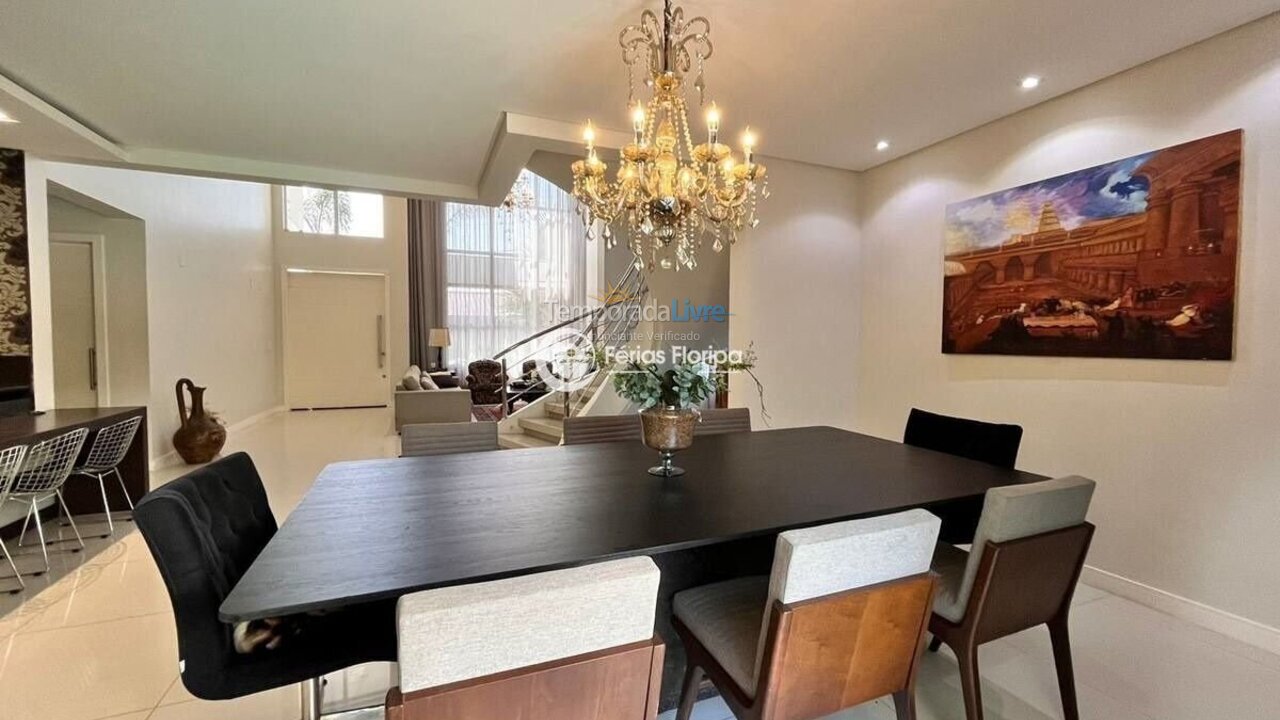 Casa para aluguel de temporada em Florianopolis (Campeche)