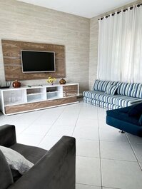 Linda Casa com 4 Quartos no Morro das Pedras