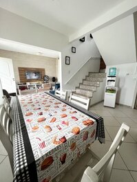 Linda Casa com 4 Quartos no Morro das Pedras