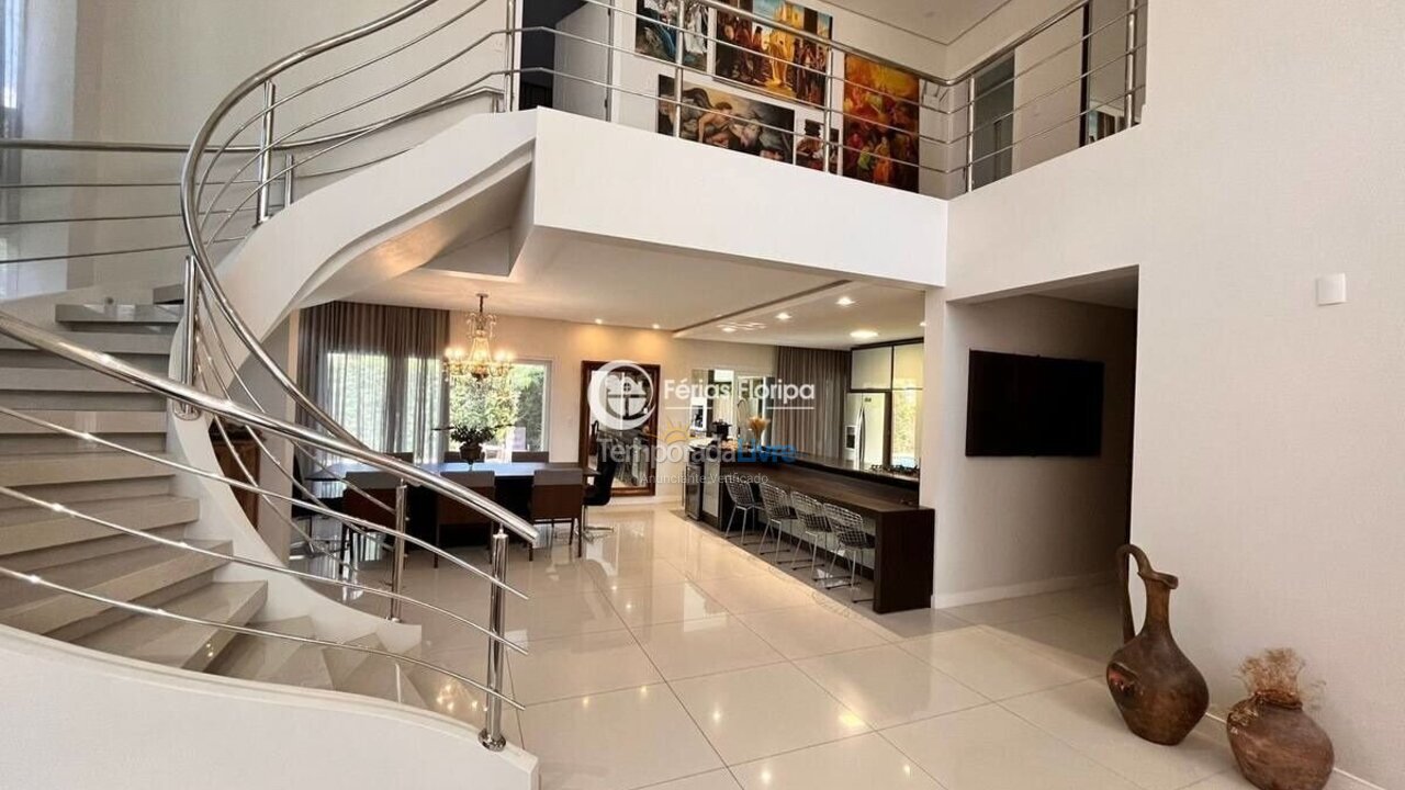 Casa para aluguel de temporada em Florianopolis (Campeche)