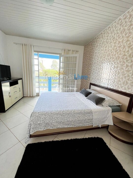 Casa para aluguel de temporada em Florianópolis (Morro das Pedras)