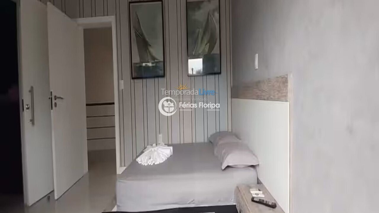 Casa para aluguel de temporada em Florianopolis (Campeche)